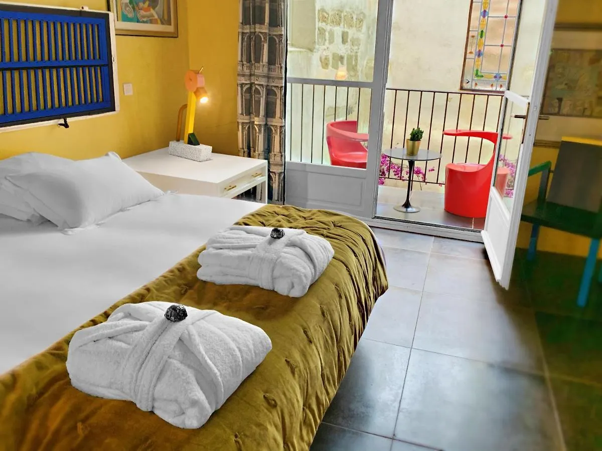 Palais Aoma, Hotel Particulier De Luxe En Provence LʼIsle-sur-la-Sorgue Pensión