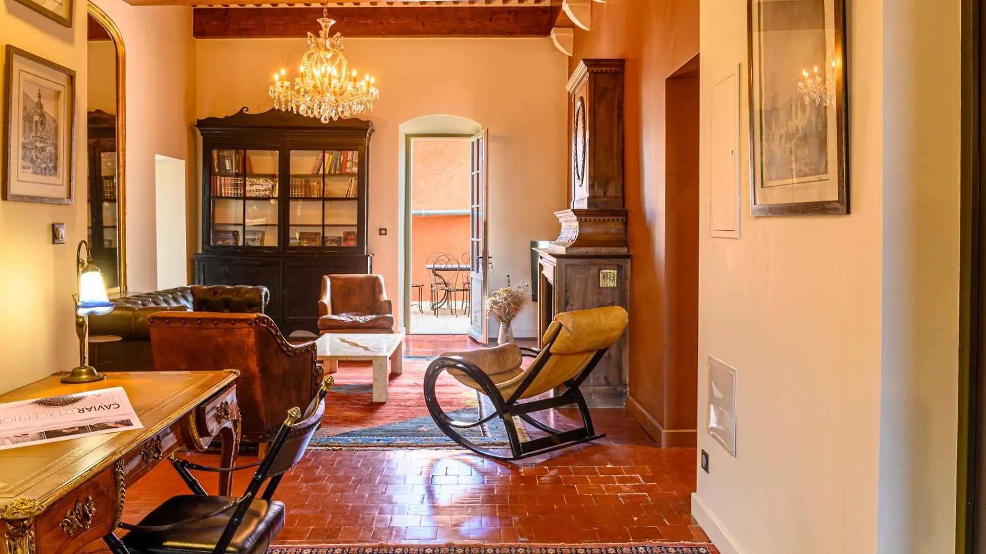Palais Aoma, Hotel Particulier De Luxe En Provence LʼIsle-sur-la-Sorgue Pensión